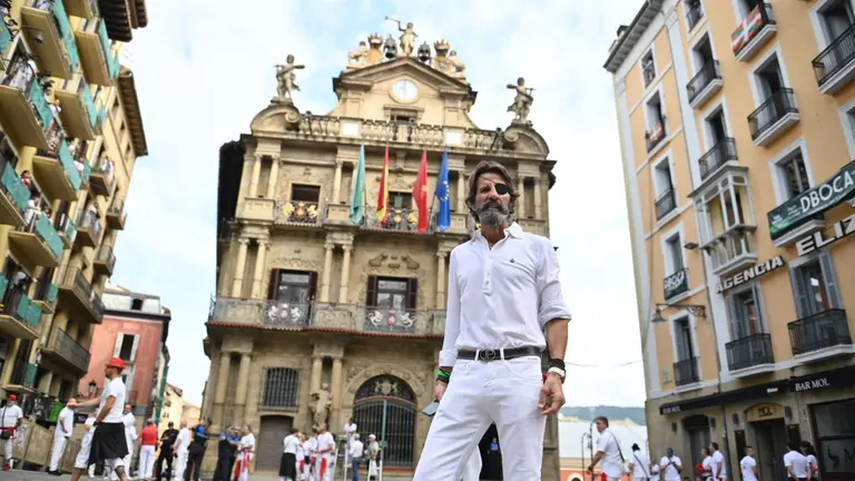Padilla, invitado al Chupinazo de San Fermín 2023 por la nueva alcaldesa, Cristina Ibarrola. PABLO LASAOSA