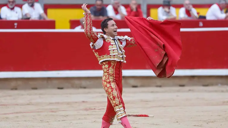 Rafaelillo en los pasados Sanfermines.  EFE/ Rodrigo Jiménez