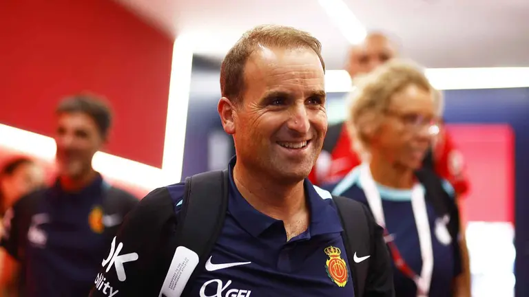Jagoba Arrasate regresa sonriente al estadio de El Sadar con el Mallorca. CA Osasuna.
