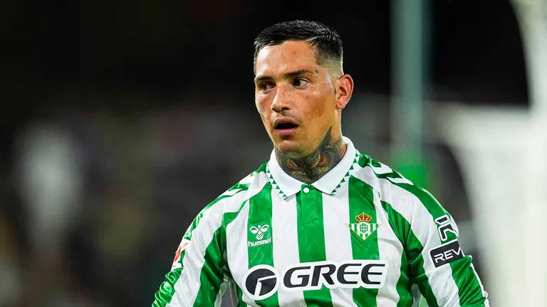 Chimy Avila con la camiseta del Real Betis. Joaquin Corchero / AFP7 / Europa Press.
