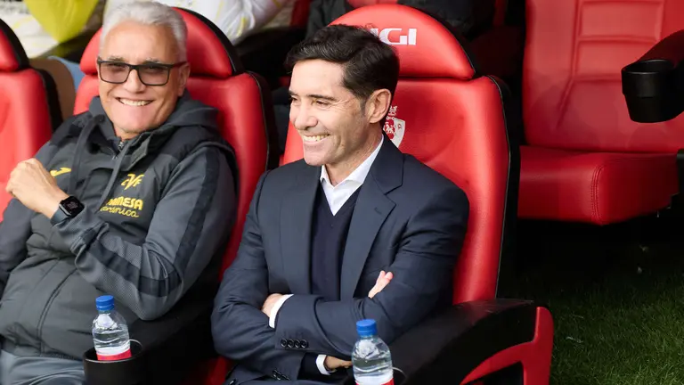 Marcelino García en el partido entre CA Osasuna y Villarreal CF disputado en el estadio de El Sadar. IÑIGO ALZUGARAY