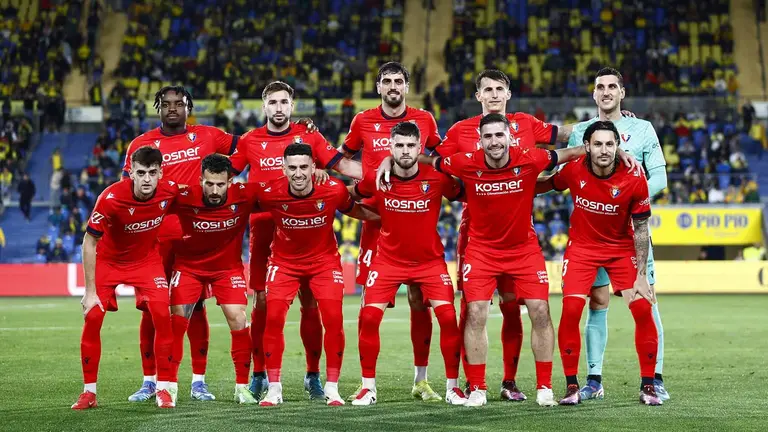 El once titular del equipo rojillo ante Las Palmas en el estadio de Gran Canaria. CA Osasuna.