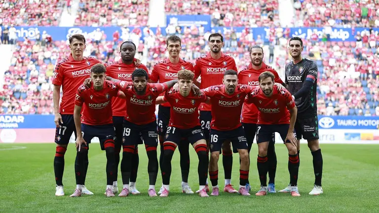 Equipo titular de los rojillos de Alessio Lisci en El Sadar ante el Valencia. CA Osasuna.