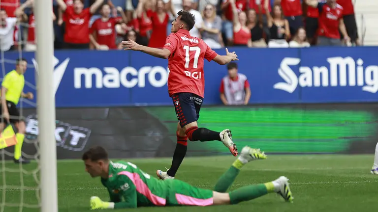 Ante Budimir celebra su primer gol de la temporada ante el Valencia. CA Osasuna.