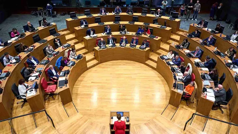 Vista general del salón de plenos del Parlamento de Navarra durante el Debate sobre el Estado de la Comunidad. PARLAMENTO DE NAVARRA