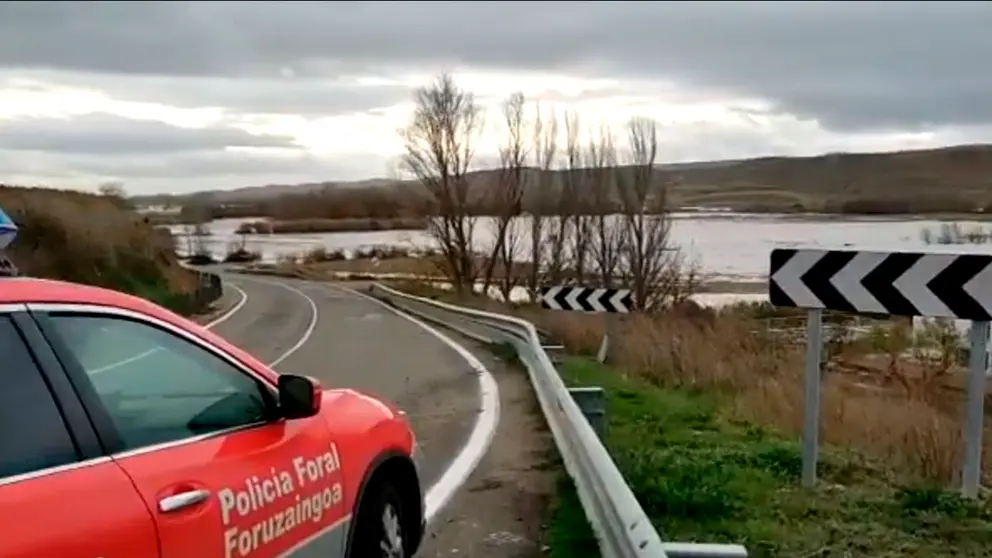 Navarra, bajo el agua: carreteras y cascos urbanos afectados por las riadas