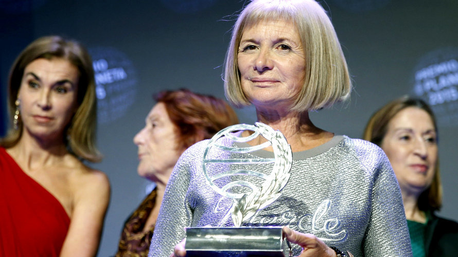La escritora manchega Alicia Giménez-Bartlett gana el 64 Premio Planeta. EFE.