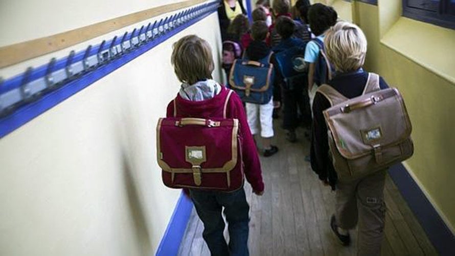 Niños de primaria en un colegio.