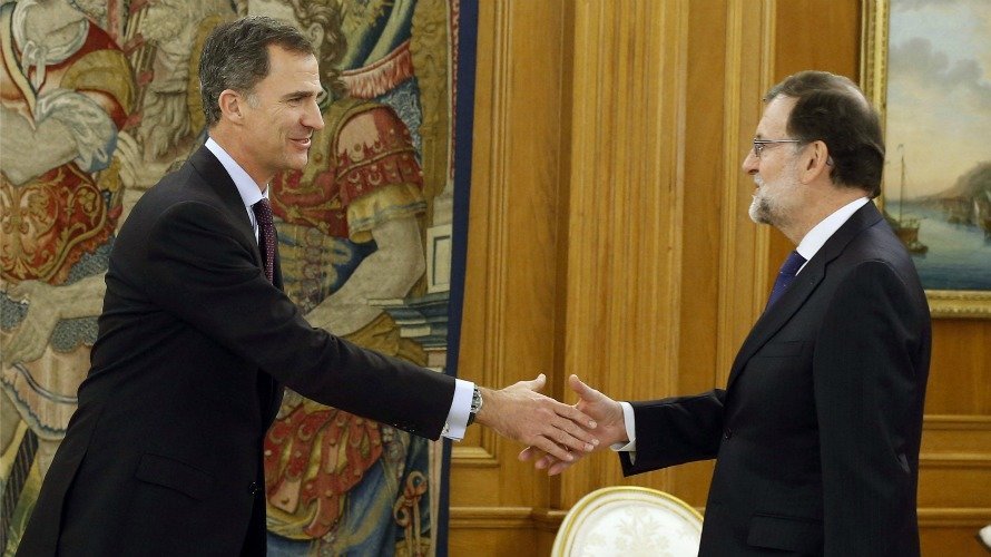 El rey Felipe VI y Mariano Rajoy. EFE. PACO CAMPOS