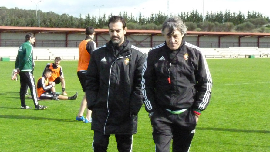El doctor Juan Bertó y Martín Monreal en Tajonar.