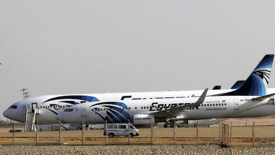 Un avión de la compañía Egyptair. EFE, Khaled Elfiqi.