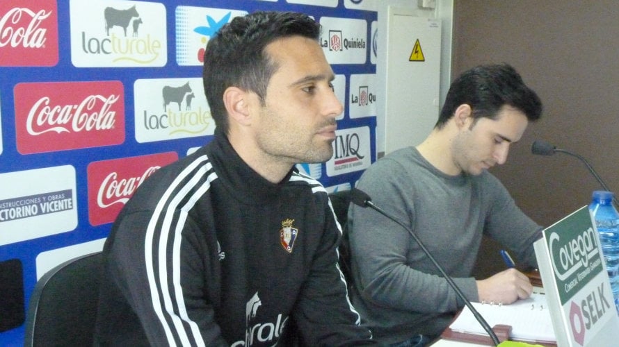 Javier Flaño en la sala de prensa de Tajonar.