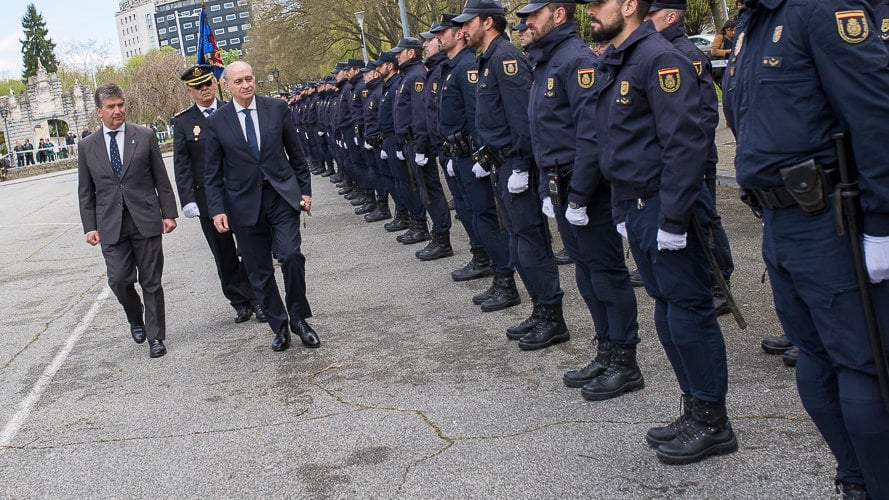 Acto institucional de la Policía Nacional en Pamplona. PABLO LASAOSA 4