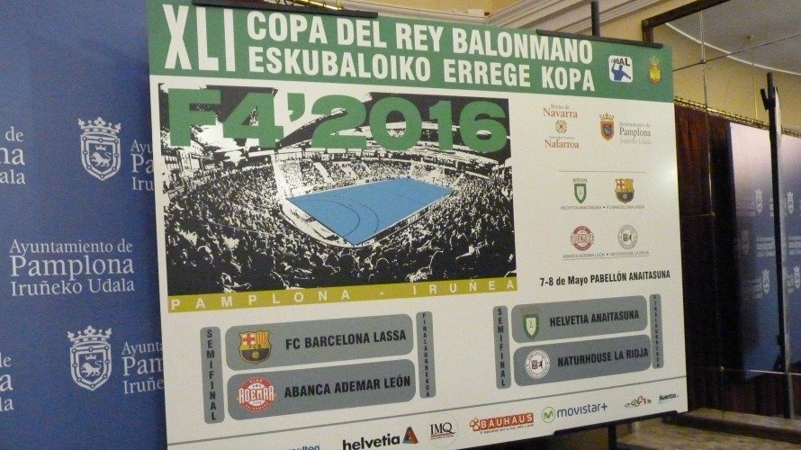Panel de la Copa del Rey con los emparejamientos de semifinales.