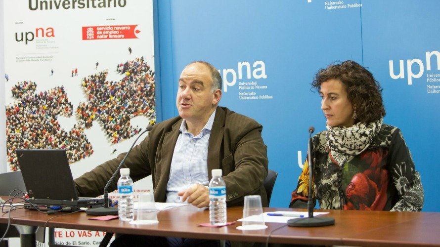 Cristina Bayona y Juan Gallego en la presentación del IX Encuentro de Empleo Universitario.