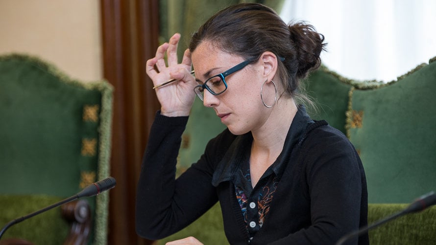 Laura Berro en la reunión de la Comisión de Asuntos Ciudadanos del Ayuntamiento de Pamplona. (4). IÑIGO ALZUGARAY