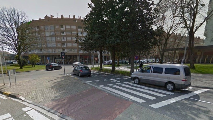 El accidente ha tenido lugar entre la calle Miluze y la avenida de Barañáin, en Pamplona.