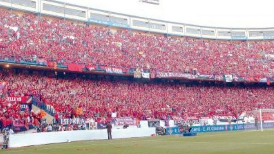 Afición de Osasuna en el Calderón.