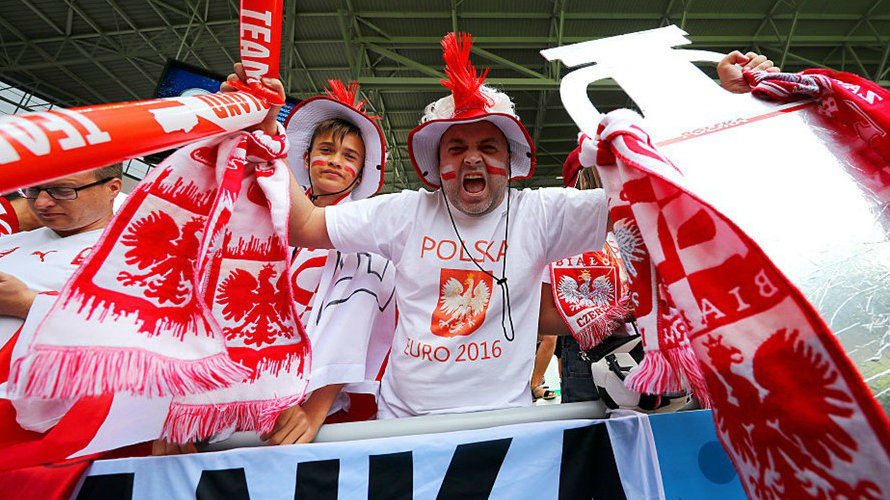 Seguidores de Polonia en la Eurocopa.  Uefa.com