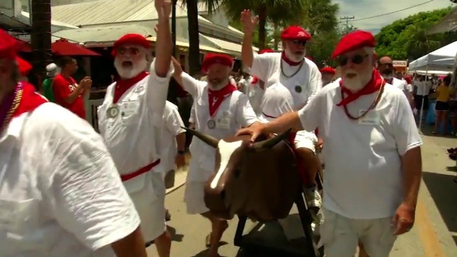 Así imitan San Fermín en Florida. 