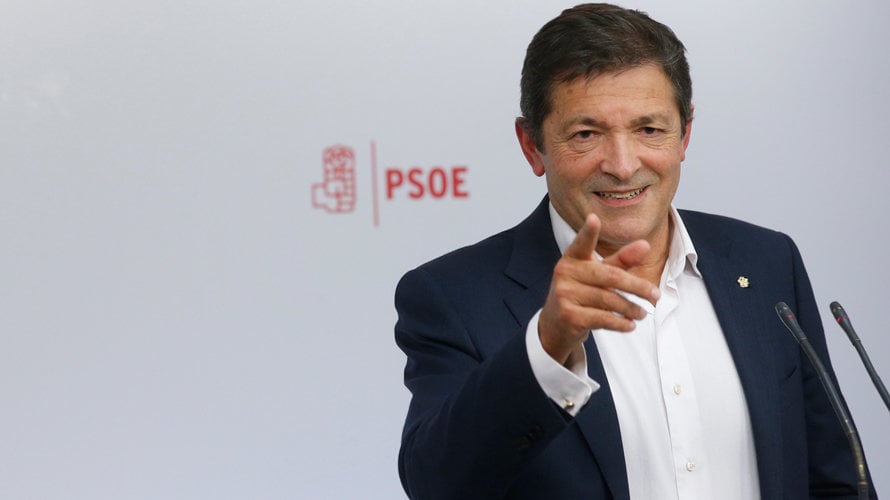 El presidente de la gestora del PSOE, el asturiano Javier Fernández. EFE.