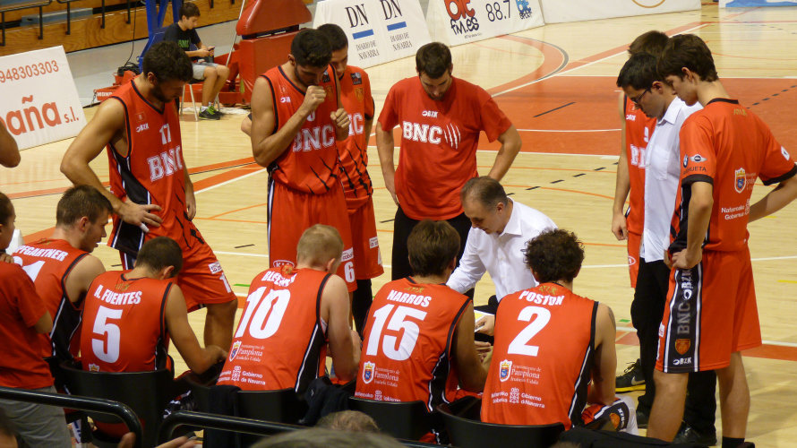 Tiempo muerto de Basket Navarra club.