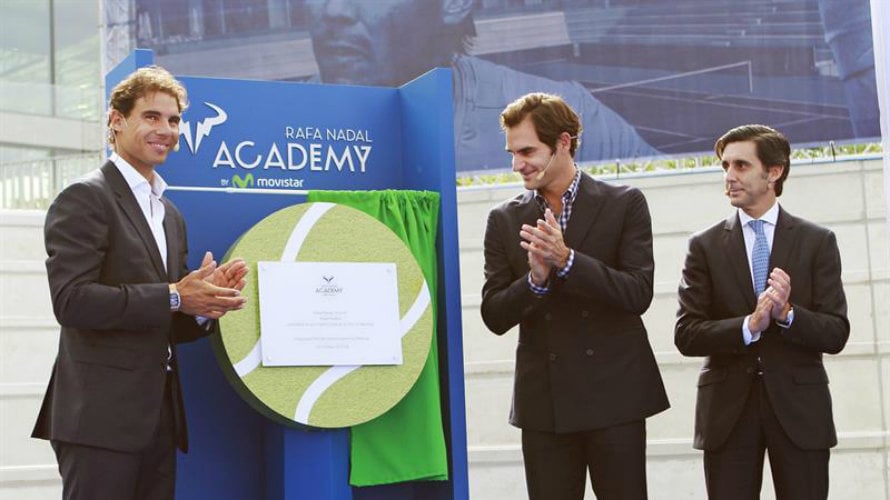Nadal y Federer en el acto de inauguración de la academia. Efe.