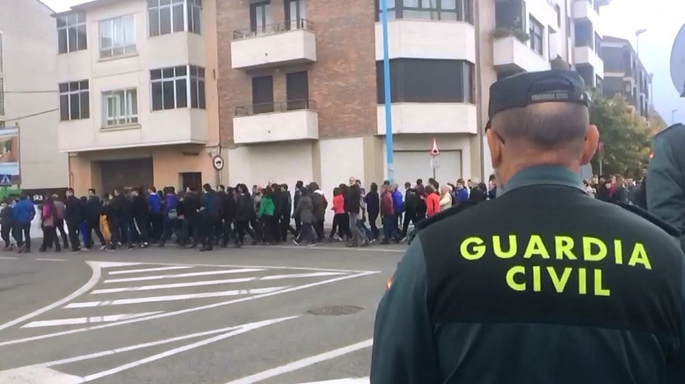 Manifestación en Alsasua convocada por Sortu y movimientos proetarras en contra de la Guardia Civil