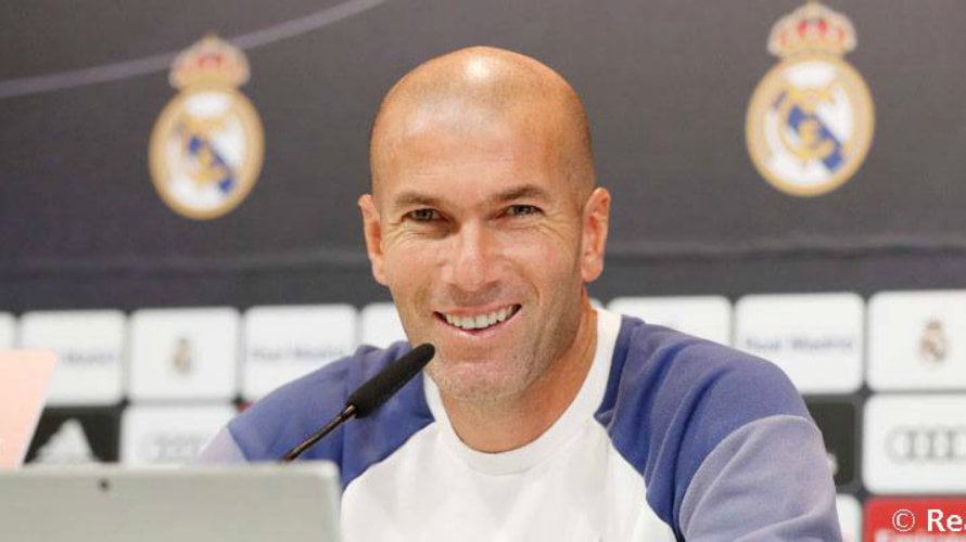 Zinedine Zidane en rueda de prensa. Foto web R. Madrid.