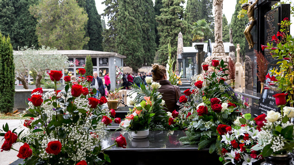 Cementerio Municipal de San José en el día de Todos los Santos (3). IÑIGO ALZUGARAY