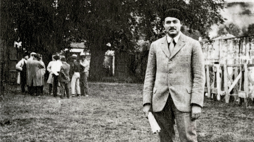 La figura del joven corresponsal Ernest Hemingway y su vinculación con Pamplona, en un ciclo de actividades.
