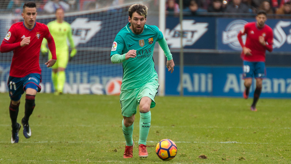 Leo Messi en un partido de la Liga Santander entre Osasuna y Barcelona (0-3) disputado en El Sadar (67). IÑIGO ALZUGARAY