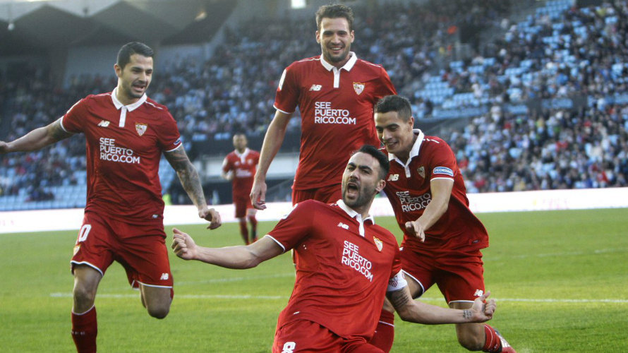 Vicente Iborra celebra uno de sus tres goles en Vigo. Lfp.
