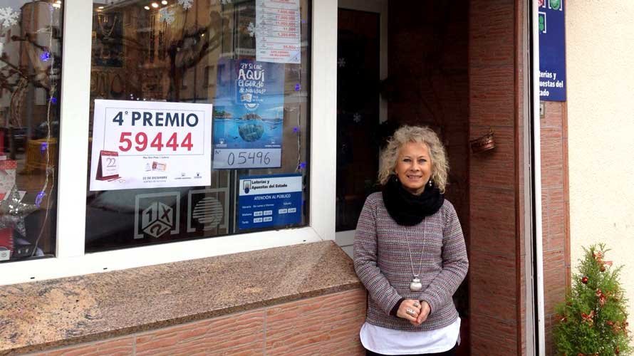 Mari Carmen Lizaso, de la administración de lotería de Lodosa, ha repartido un cuarto premio.
