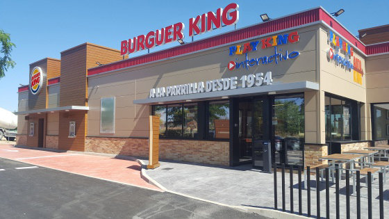 Imagen de un supuesto establecimiento de Burger King con el letrero 'castellanizado' BK