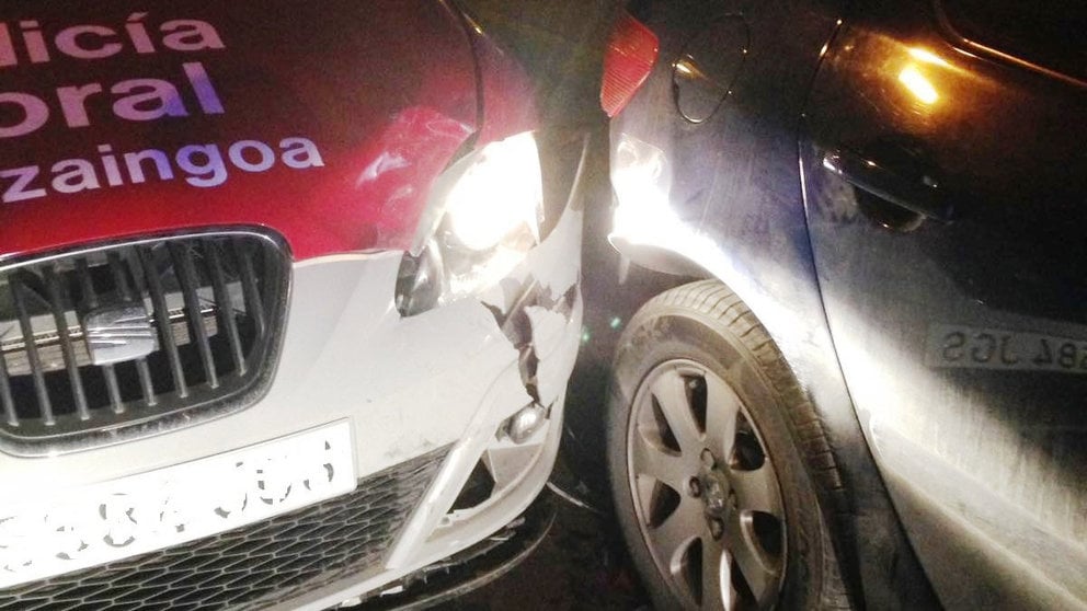 Imagen del coche patrulla que ha perseguido al conductor fugado desde Andosilla a Calahorra POLICÍA FORAL