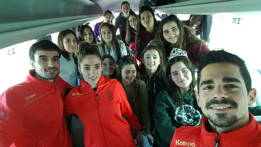 Selección cadete femenina de Navarra en Blanes. Twitter.