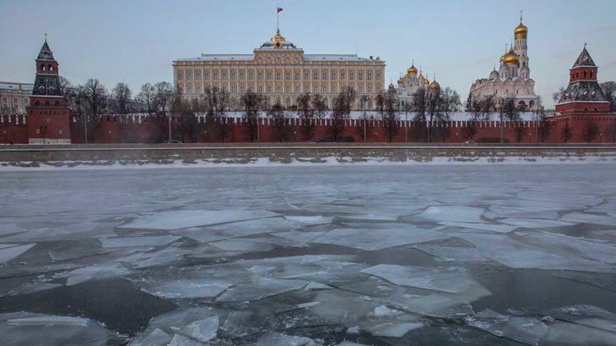 Moscú congelado tras registrarse temperaturas de treinta grados bajo cero. EFE