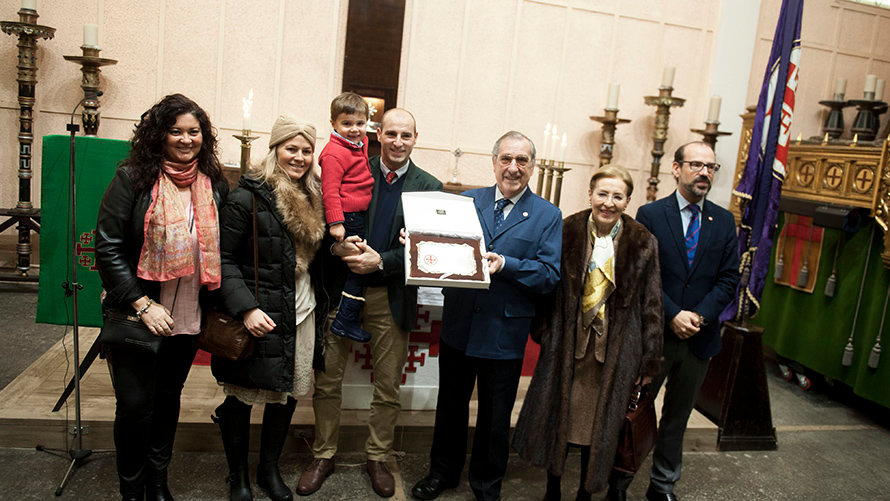 Fiesta anual de la Hermandad de la Pasión que conmemora el 130 aniversario de su fundación con un galardón a José Joaquín Pereyra. MIGUEL OSÉS_5