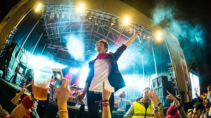 Concierto del grupo Sidonie en la plaza de los Fueros. DANIEL FERN&Aacute;NDEZ