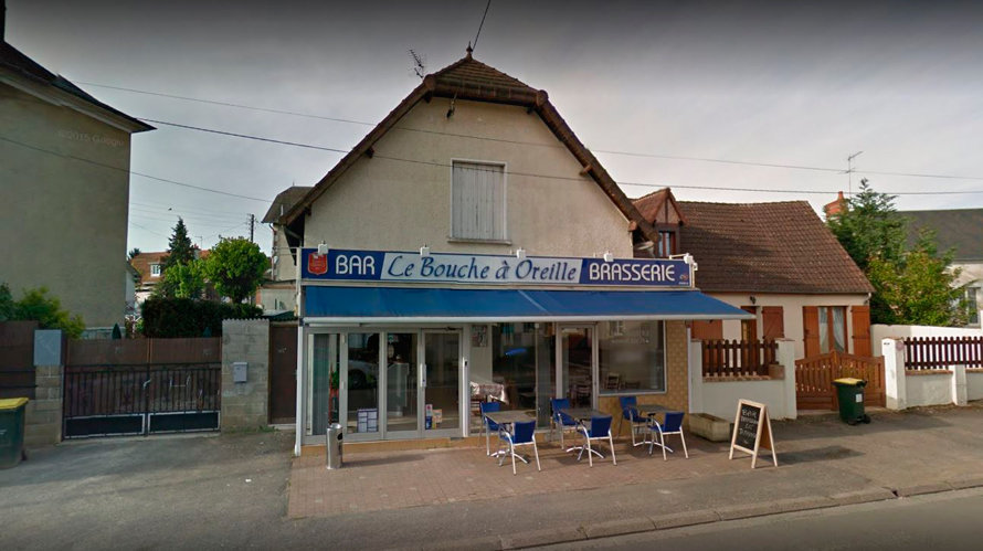 El modesto bar 'Le bouche à oreille', en Bourges y que ha logrado por error una estrella Michelín
