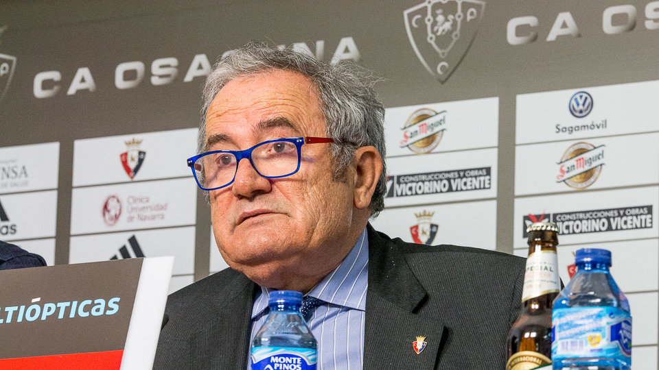 El presidente de Osasuna, Luis Sabalza, y su Junta Directiva analizan la situación del equipo y el club (43). IÑIGO ALZUGARAY