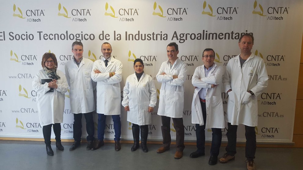 La comisión de Desarrollo Económico del Parlamento de Navarra visita las instlaciones de CNTA en San Adrián CEDIDA