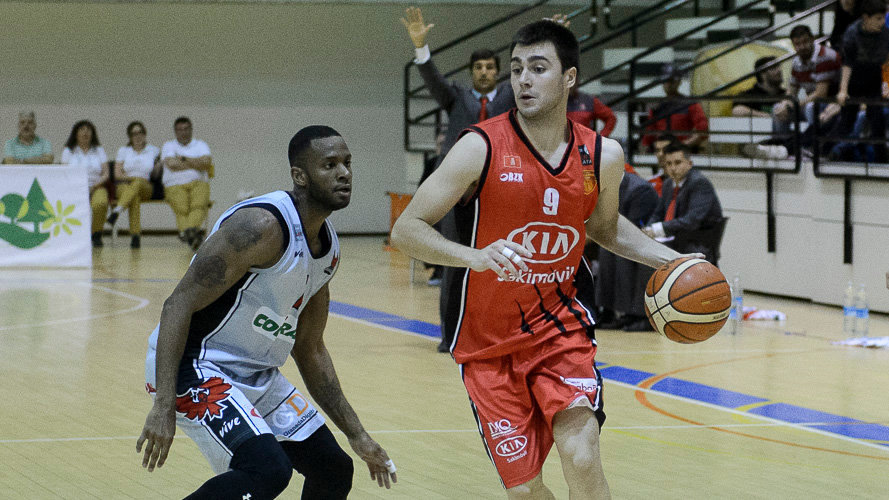 Basket Navarra - CB Granada. PABLO LASAOSA 06