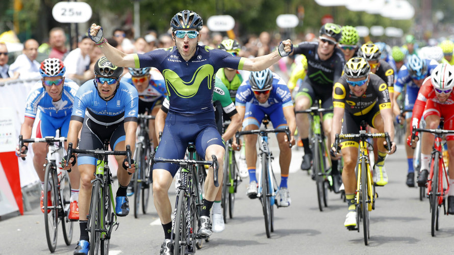 Carlos Barbero entra vencedor en la meta. Foto Movistar team.