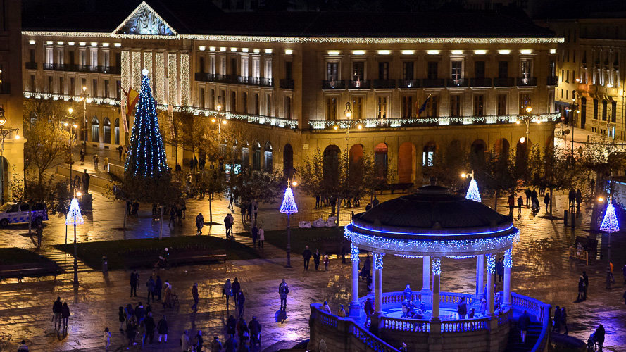 Encendido de Luces de Navidad por todas las calles de Pamplona. PABLO LASAOSA19