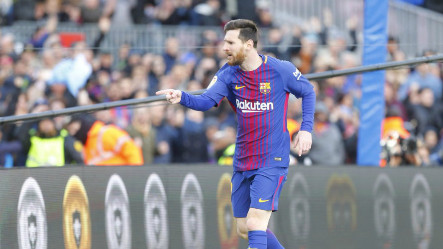 Leo Messi celebra un gol en el Nou Camp. La Liga.