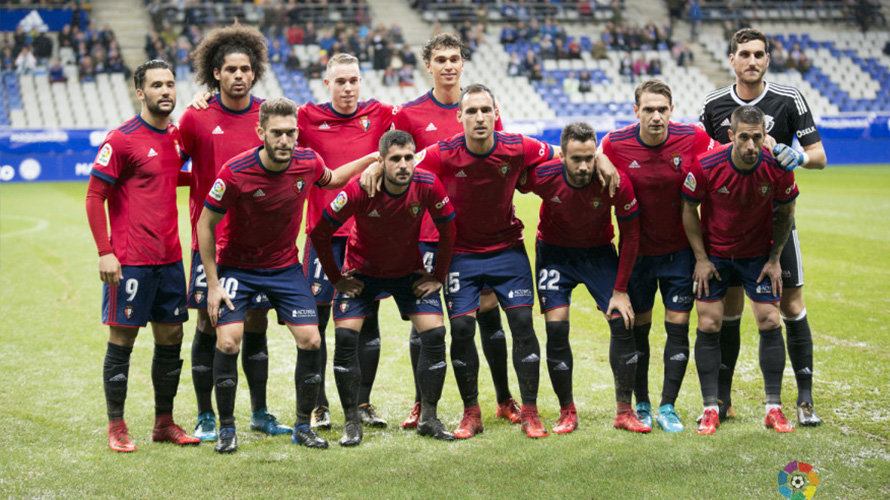 Equipo titular de Osasuna en Oviedo. La Liga.