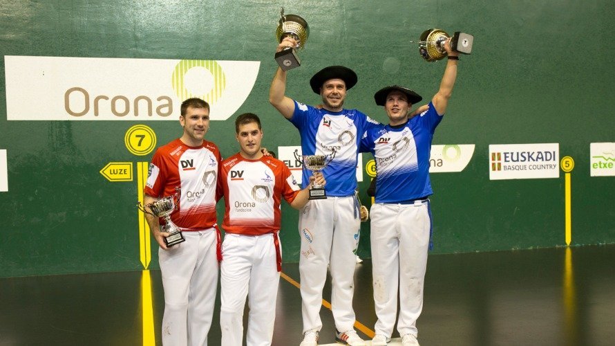 Podium con los campeones y finalistas. Maialen Andrés.