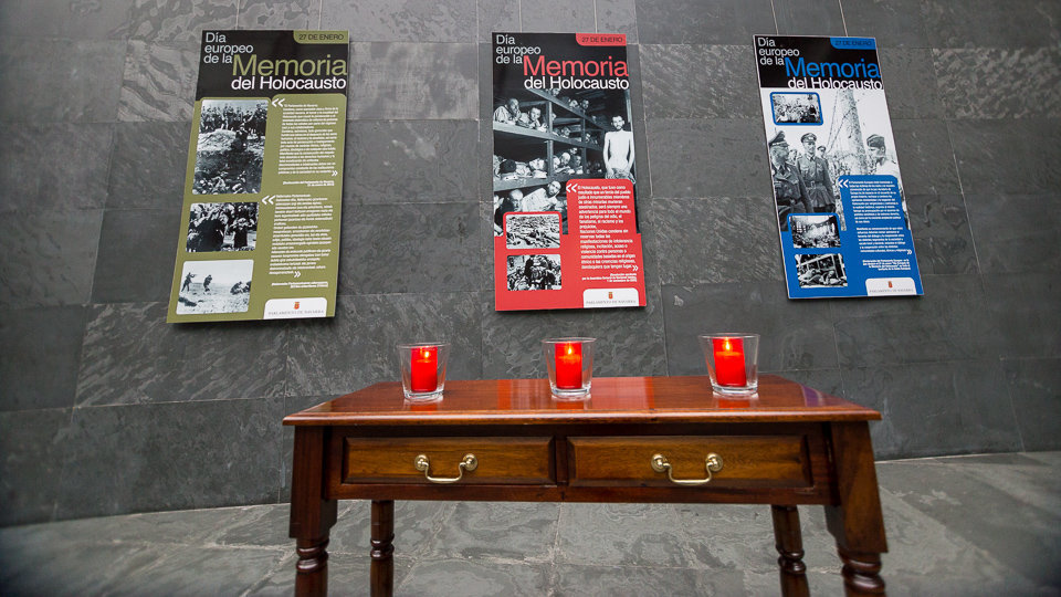 El Parlamento de Navarra conmemora el Día Europeo de la Memoria del Holocausto (02). IÑIGO ALZUGARAY